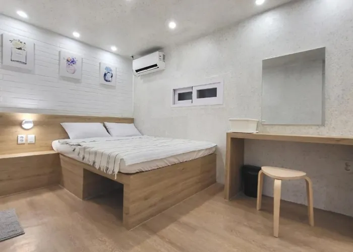 La Terrasse Hongdae Appartement *